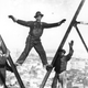 Illustration for article titled Death-Defying Photos Of Skyscraper Construction Workers Goofing Around